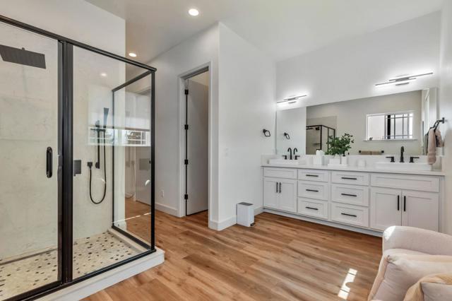 10055 Foothill Avenue, Gilroy CA: https://media.crmls.org/mediaz/08638bbc-850a-43e9-adca-e1f6d2ec1561.jpg