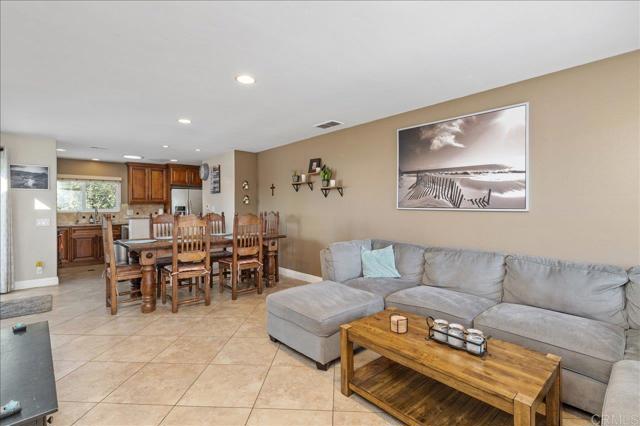 827 Bayberry Ct, San Marcos, CA 92069 photo 7