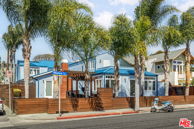653 Marine Street photo 2