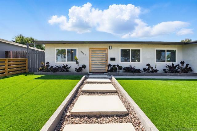 4862 Kesling Ct, San Diego CA: https://media.crmls.org/mediaz/0864d9c1-6a82-4bdb-9b27-61e52377cb72.jpg