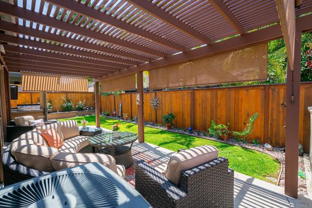 5191 Cobalt Way, Oceanside CA: https://media.crmls.org/mediaz/086553db-27b8-4868-9892-a17b978b6f2c.jpg
