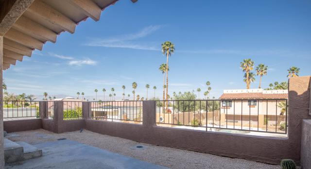 46395 Ryway Place, Palm Desert CA: https://media.crmls.org/mediaz/0865b7c6-8e16-4781-a0a2-b093e8ea891f.jpg