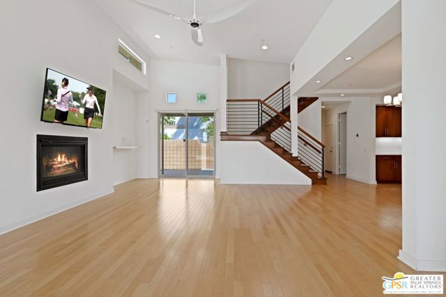 941 Oceo Circle, Palm Springs CA: https://media.crmls.org/mediaz/08672fd5-86c4-447a-9e38-91a11d9cc16b.jpg