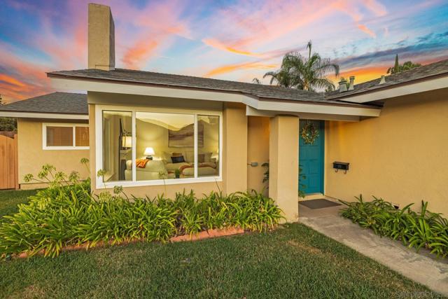 17133 Botero, San Diego CA: https://media.crmls.org/mediaz/0867a80d-c2b3-4586-ad26-2ea2346fa86d.jpg