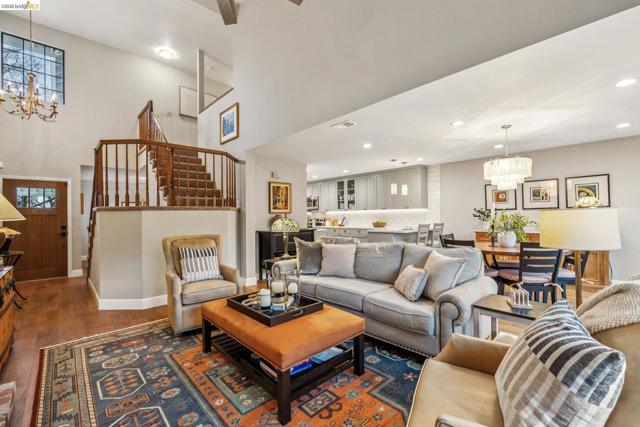 2090 Shady Creek Pl., Danville CA: https://media.crmls.org/mediaz/0868b251-0093-4322-8bcb-7f918d99f26a.jpg