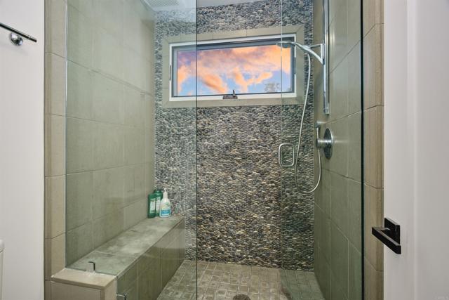 Detail Gallery Image 17 of 33 For 152 7th St, Del Mar,  CA 92014 - 3 Beds | 3/1 Baths