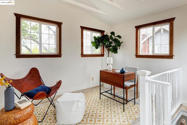 1110 Chaucer St, Berkeley CA: https://media.crmls.org/mediaz/08696ea7-c767-4e97-b089-29bbd362e3e4.jpg