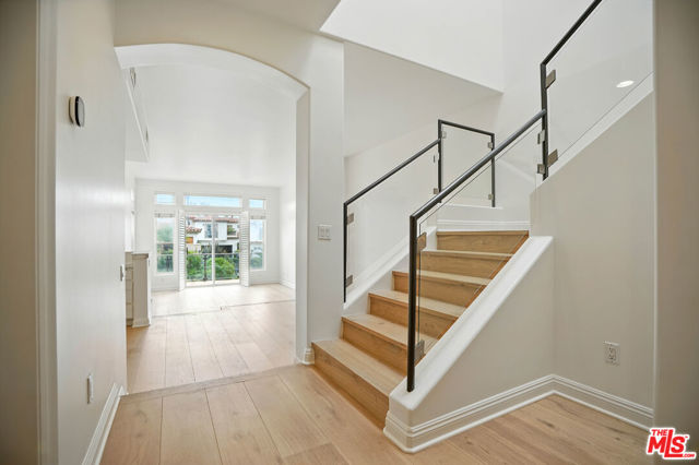 6440 Lunita Road, Malibu CA: https://media.crmls.org/mediaz/0869eca0-6bbf-4537-8719-b14b25c851c4.jpg