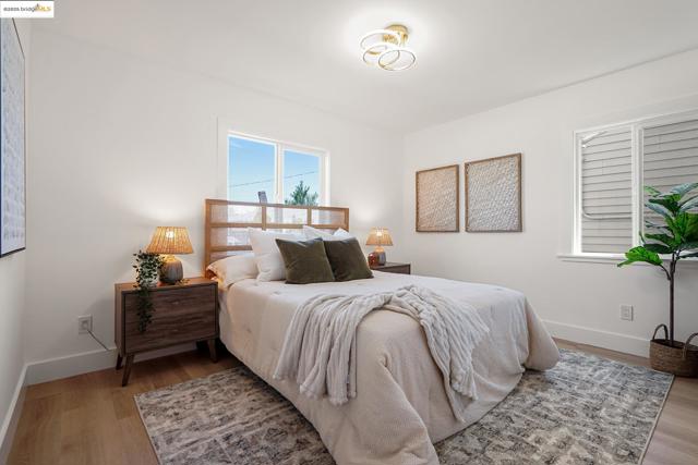 278 Cairo Rd, Oakland CA: https://media.crmls.org/mediaz/086d656c-3e99-42e6-a144-235c7569c6c3.jpg