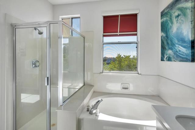 701 Baltic Circle, Redwood City CA: https://media.crmls.org/mediaz/086d8cb1-39aa-4579-97f1-6dc1b4553f49.jpg