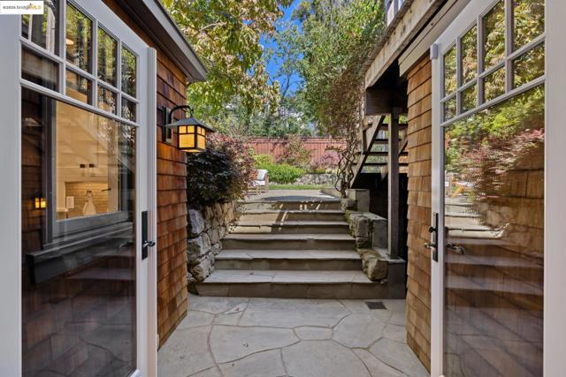 38 Bonita Ave., Piedmont CA: https://media.crmls.org/mediaz/086d969c-ab65-4447-8838-60f3e24e084b.jpg