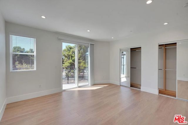 14419 Riverside Drive, 203A photo 23
