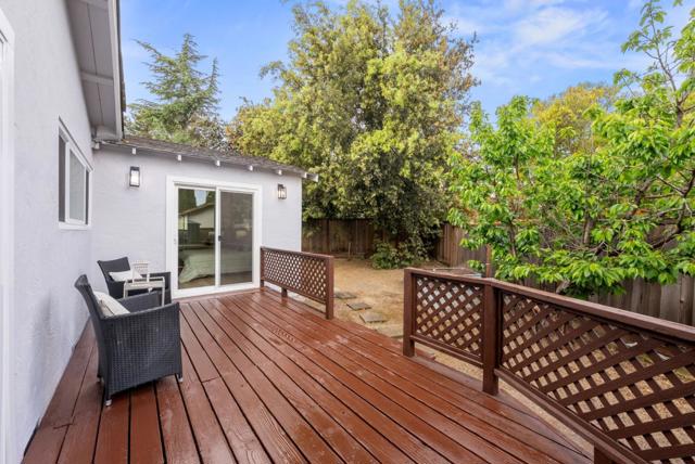 1493 Mallard Way, Sunnyvale CA: https://media.crmls.org/mediaz/086e9c36-4d4f-4087-8169-17f87a8a40cf.jpg