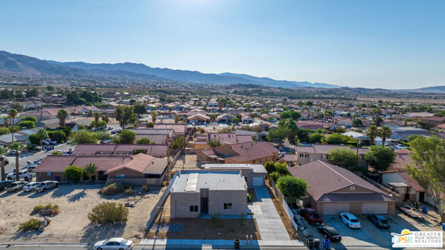 13704 Sarita Drive, Desert Hot Springs CA: https://media.crmls.org/mediaz/086f3cf2-4f1c-4ca4-9f0f-1359dfb1bbb0.jpg