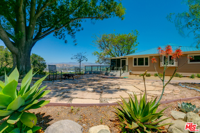 Photo of 18450 S MOUNTAIN Road, Santa Paula, CA 93060