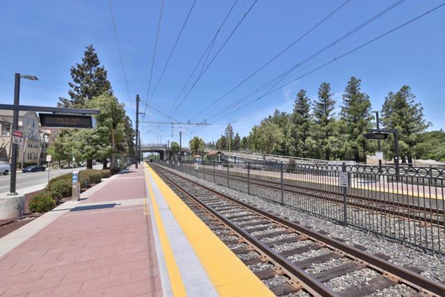 101 Showers Court, Mountain View CA: https://media.crmls.org/mediaz/0870c554-d9d2-4b8e-9d80-c401dfa0a4fe.jpg