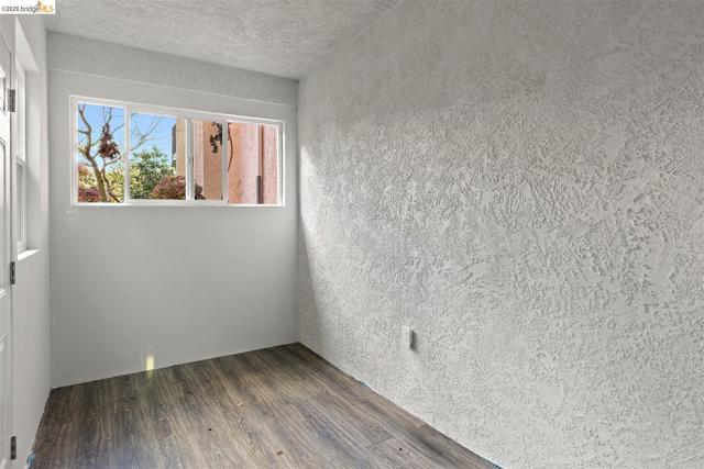 6065 Dimm Way, Richmond CA: https://media.crmls.org/mediaz/087148fc-6985-4869-9d8e-85e344d00f53.jpg