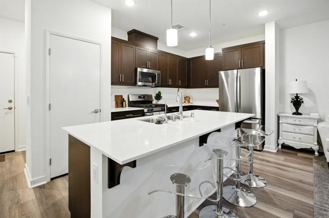 Detail Gallery Image 2 of 37 For 332 Seedling Way, Fallbrook,  CA 92028 - 3 Beds | 2/1 Baths