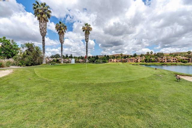 4009 W Lakeshore Drive, San Ramon CA: https://media.crmls.org/mediaz/08724517-a733-468d-9093-4be6c23a9557.jpg