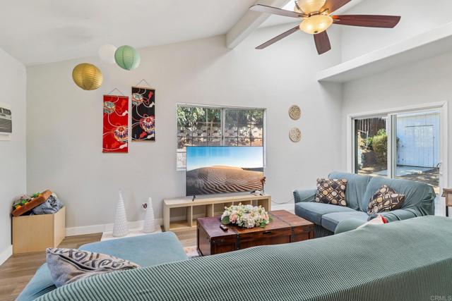 Detail Gallery Image 8 of 28 For 1402 E Lincoln Ave, Escondido,  CA 92027 - 3 Beds | 2 Baths