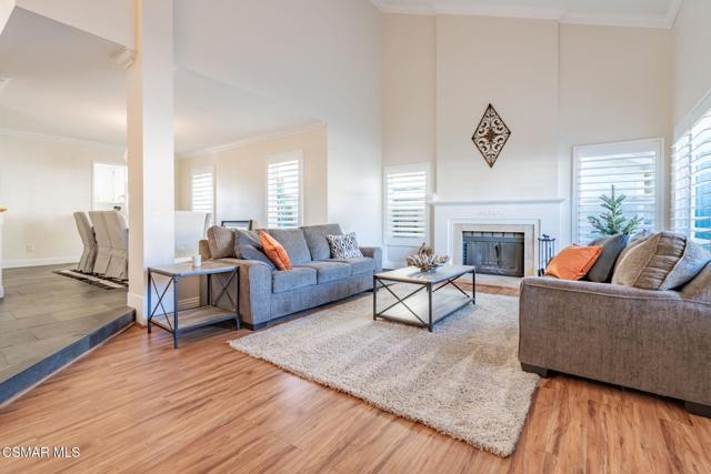 4615 Pepper Mill Street, Moorpark CA: https://media.crmls.org/mediaz/08734933-7858-4ebd-bc7b-f134bdcf3026.jpg