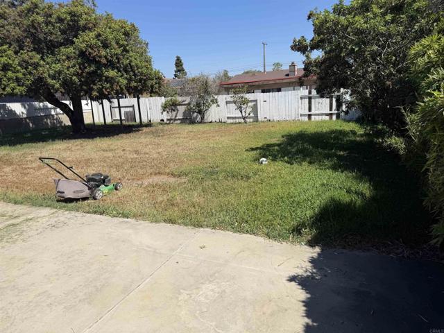 Detail Gallery Image 2 of 3 For 245 Palm Ave, Chula Vista,  CA 91911 - 4 Beds | 2 Baths