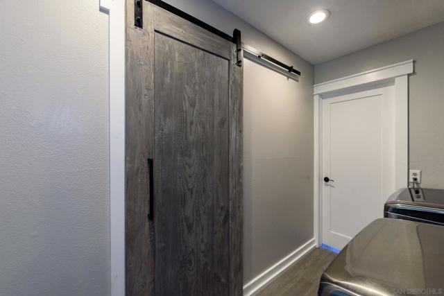 8721 Wahl St, Santee CA: https://media.crmls.org/mediaz/0873e52d-180e-4418-aae1-6004dc124200.jpg