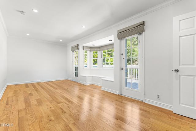 Detail Gallery Image 16 of 24 For 3826 Dixie Canyon Ave, Sherman Oaks,  CA 91423 - 3 Beds | 3 Baths