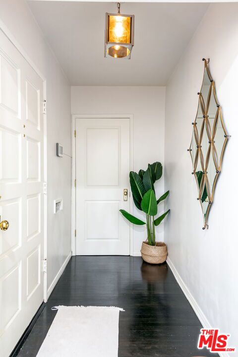 14641 Hartsook Street photo 3