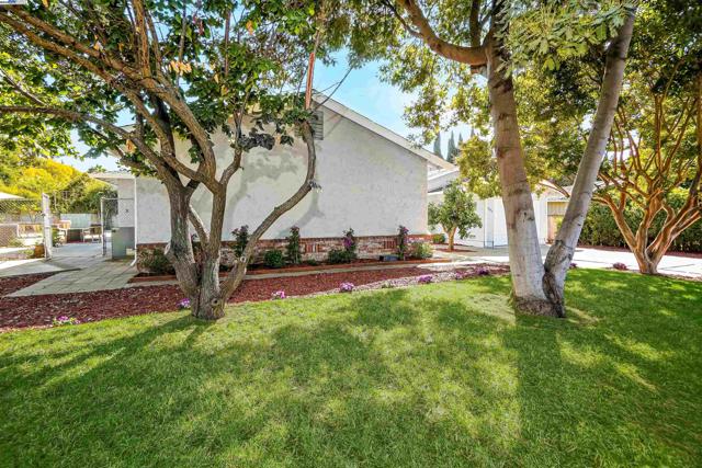 1662 Dorchester Pl, Concord CA: https://media.crmls.org/mediaz/0875f8bc-4c09-415c-9518-abb383d69ae7.jpg