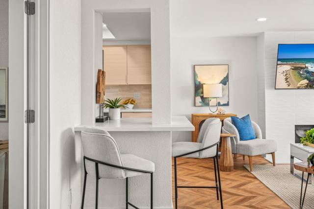 Detail Gallery Image 22 of 52 For 90 Montego Ct, Coronado,  CA 92118 - 2 Beds | 2/1 Baths