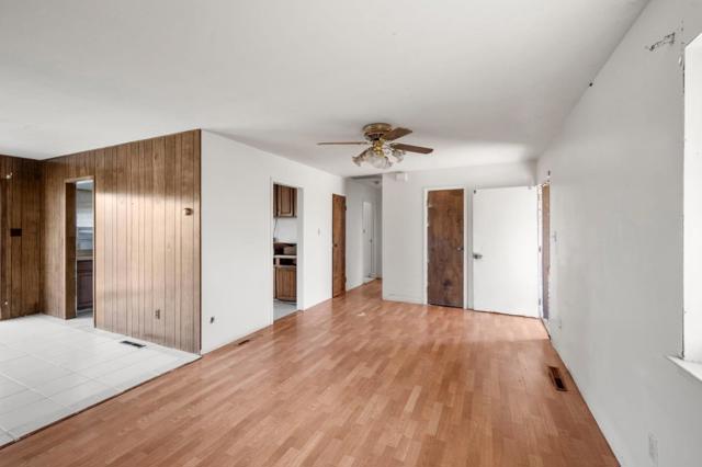 4505 4 X Ranch Road, Burson CA: https://media.crmls.org/mediaz/0876732e-ba52-4776-840d-71ea1bd96659.jpg