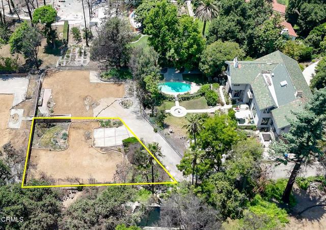 240 E Mendocino Street, Altadena CA: https://media.crmls.org/mediaz/08780996-893b-4dd0-ad45-1df7998d3b2c.jpg