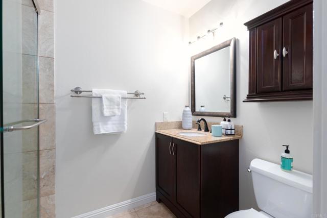 Detail Gallery Image 14 of 26 For 827 Del Mar Downs Rd #E,  Solana Beach,  CA 92075 - 3 Beds | 2/1 Baths