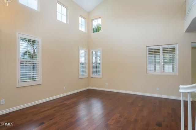 Detail Gallery Image 9 of 43 For 30456 Star Canyon Pl, Castaic,  CA 91384 - 4 Beds | 3 Baths