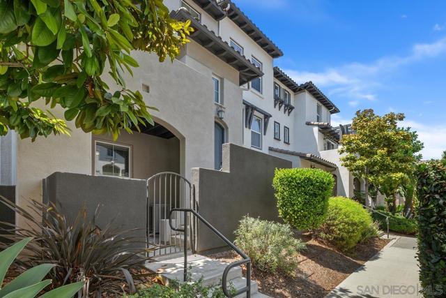 1623 Gila Ct, Chula Vista CA: https://media.crmls.org/mediaz/0878531c-5a62-42d7-a8d0-09c73a8eb98c.jpg