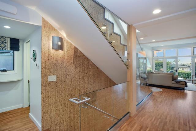 Detail Gallery Image 14 of 33 For 152 7th St, Del Mar,  CA 92014 - 3 Beds | 3/1 Baths