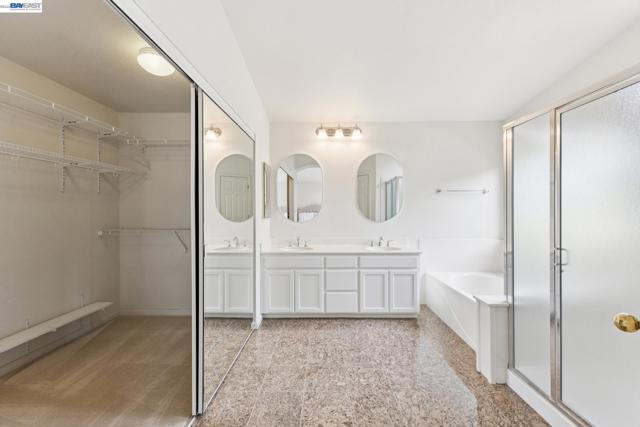 Image 23 of 51 For 25318 Buckeye Dr