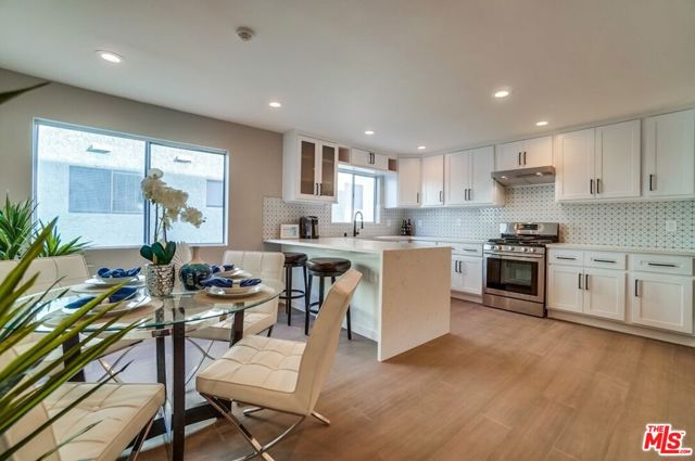 1832 Rockefeller Lane, Redondo Beach, California 90278, 2 Bedrooms Bedrooms, ,2 BathroomsBathrooms,Residential,For Sale,Rockefeller,25603743 1832 Rockefeller Lane, Redondo Beach, California 90278, 2 Bedrooms Bedrooms, ,2 BathroomsBathrooms,Residential,For Sale,Rockefeller,25603743