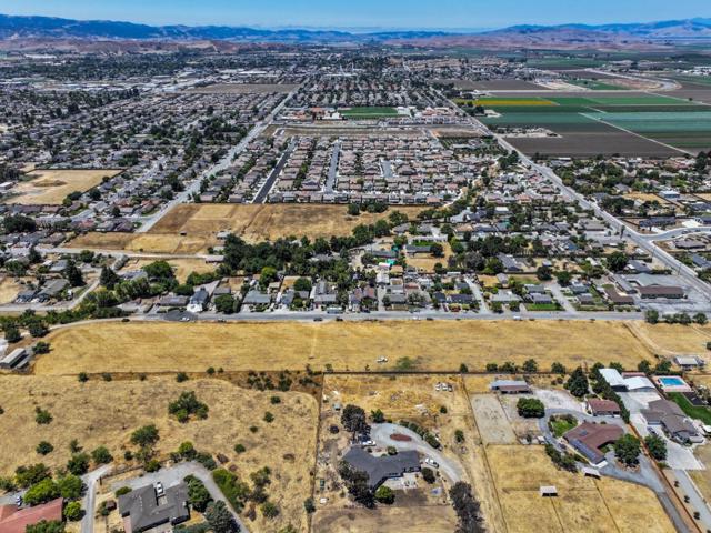 0 Barnes Lane, Hollister CA: https://media.crmls.org/mediaz/087a9617-9a1b-44bb-8175-26bb47e8a2f4.jpg
