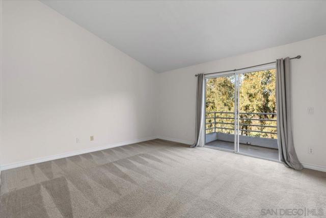 16156 Avenida Venusto, San Diego CA: https://media.crmls.org/mediaz/087bbdcf-00e0-47d9-a849-783ea2954680.jpg
