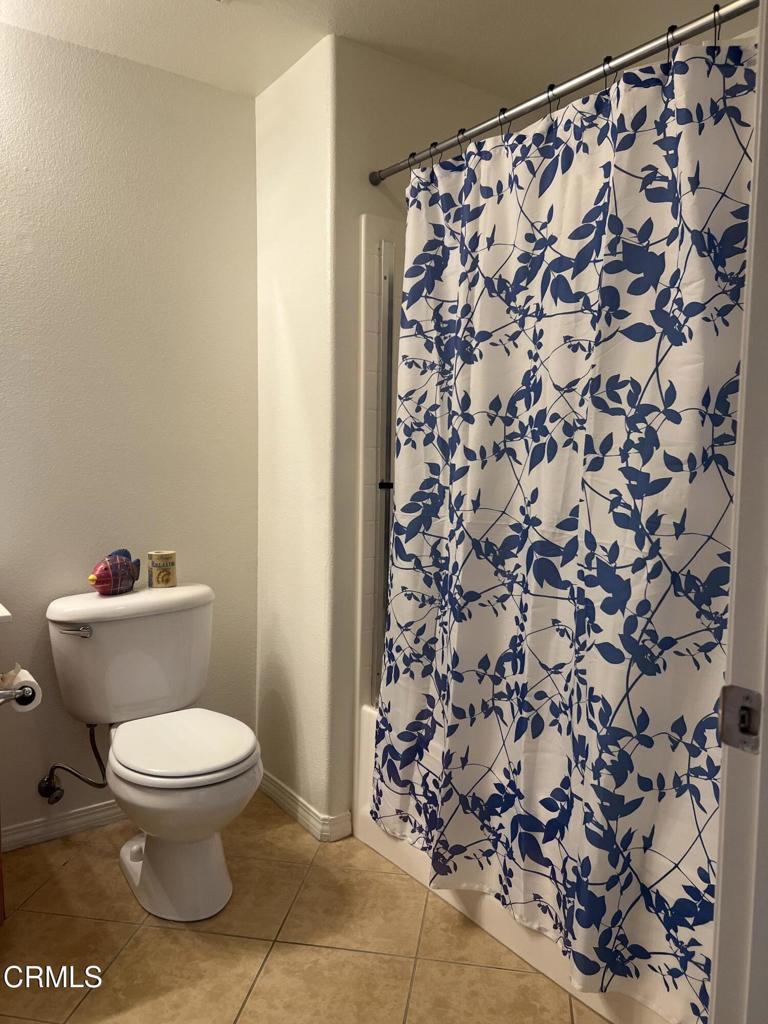 https://media.crmls.org/mediaz/087c4897-d003-4b84-8a76-002c19c97629.jpg?preset=X-Large