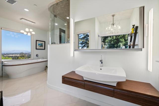 25 Oakhill Drive, Woodside CA: https://media.crmls.org/mediaz/087c55d6-421d-4119-af12-337650f3082d.jpg