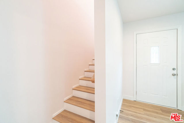 4005 Sequoia Street, Los Angeles CA: https://media.crmls.org/mediaz/087ce3d9-ae10-40a4-afe9-375216a124a9.jpg
