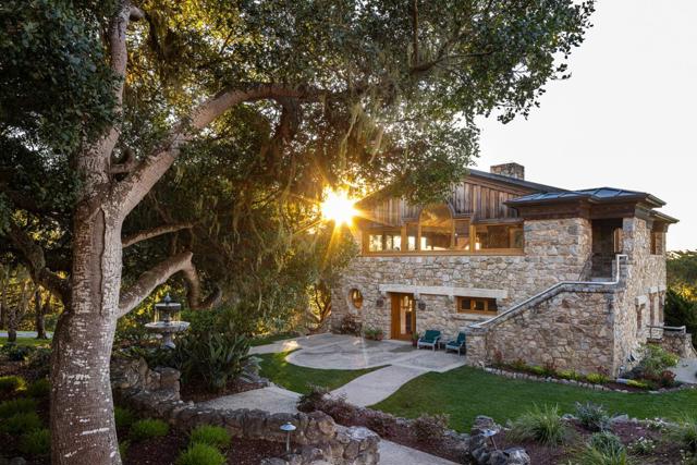 72 Fern Canyon Road, Carmel CA: https://media.crmls.org/mediaz/087d052b-74ba-4210-97bd-420a0b7f513c.jpg