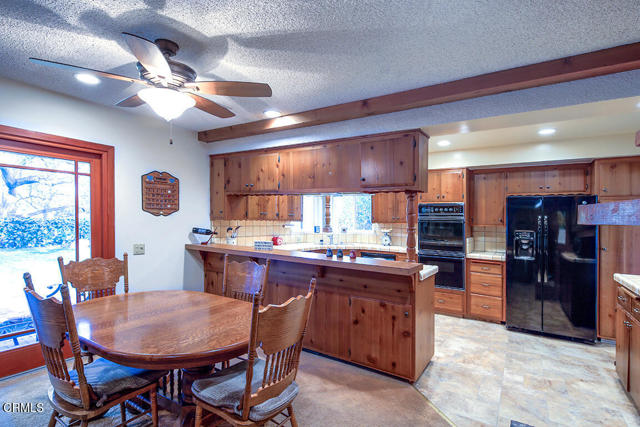 Detail Gallery Image 22 of 36 For 3727 Beechglen Dr, La Crescenta,  CA 91214 - 3 Beds | 2 Baths