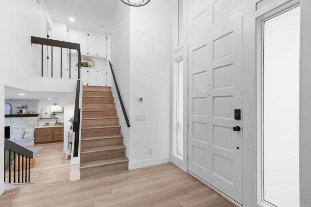 1657 FOOTHILL Drive, Vista CA: https://media.crmls.org/mediaz/087e024e-8e4d-4cba-8833-9957e4e65ebe.jpg