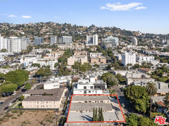 1005 Croft Avenue, Los Angeles, California 90069, ,Multi-Family,For Sale,Croft,24407401