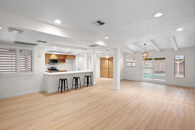 43419 Deglet Noor Street, Indio CA: https://media.crmls.org/mediaz/087e8d1b-65f0-4159-834c-2c1f3ce7961f.jpg