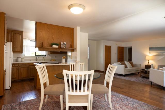 2161 Trapani Circle, Monterey CA: https://media.crmls.org/mediaz/087ea66b-7e8e-4f5a-b8b1-5d8b21de608b.jpg